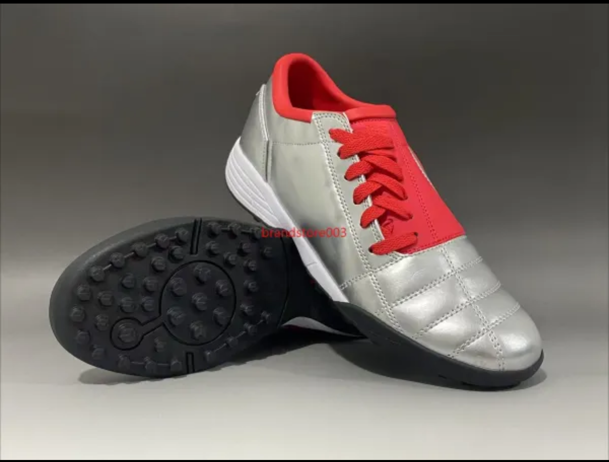 Total 90 chaussures de football