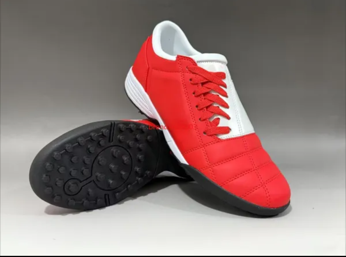 Total 90 chaussures de football