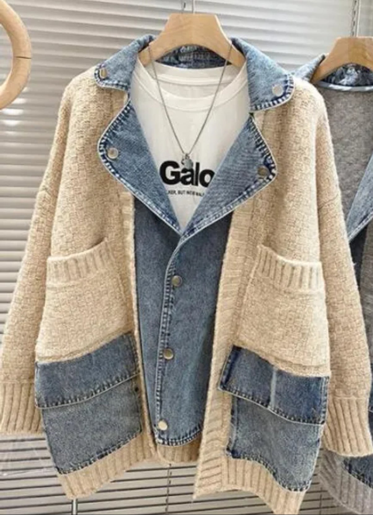 Veste d'hiver du cardigan femmes vêtements tricot en deux couches coréens de jean patchworks