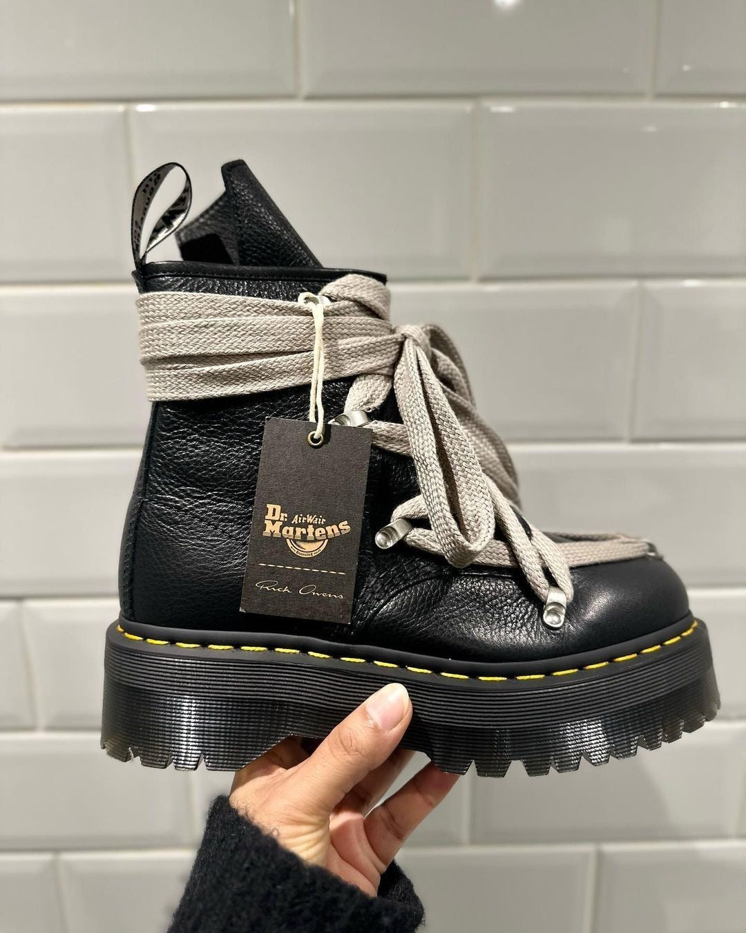 Bottines Plateforme Urban Rebel Noir & Lacets Oversize